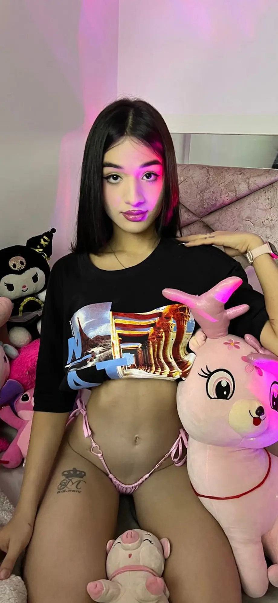 Mia 🏳️‍⚧️ 18yo ˚.🎀༘⋆