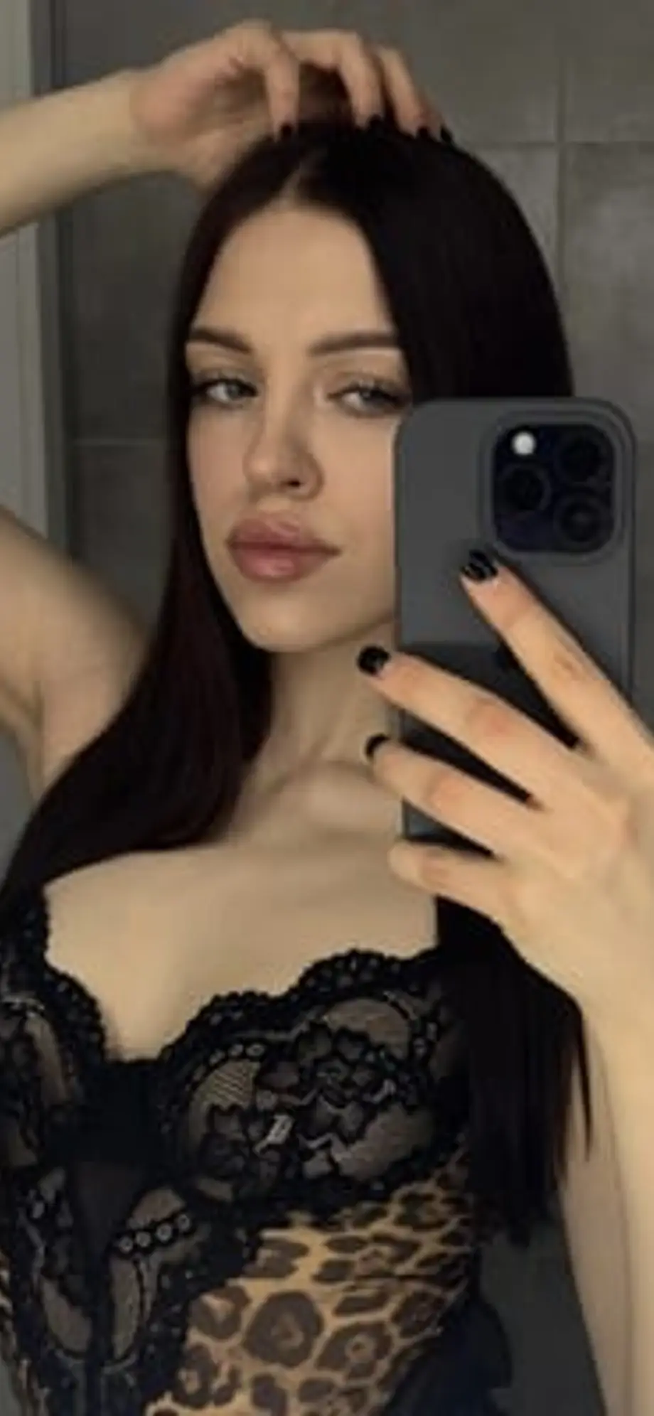 𝕸𝖎𝖗𝖆 🎸