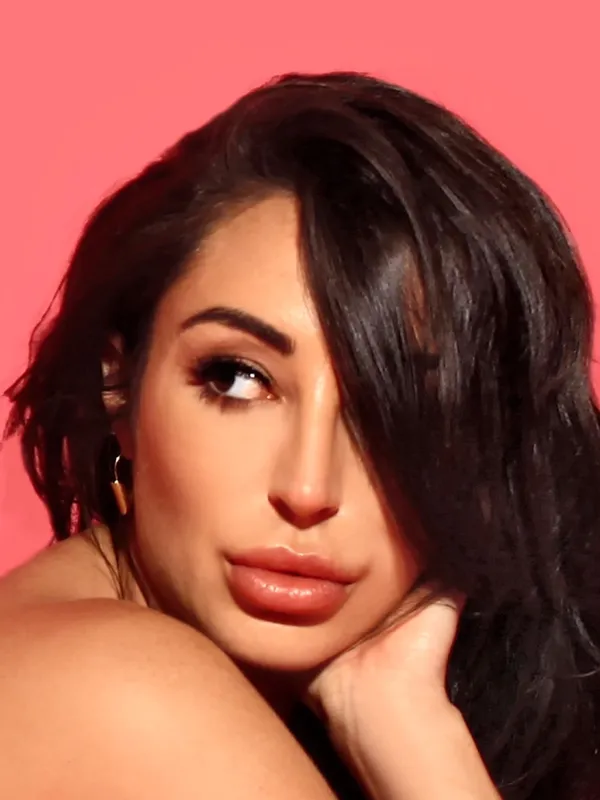 Christiana Cinn 🍒