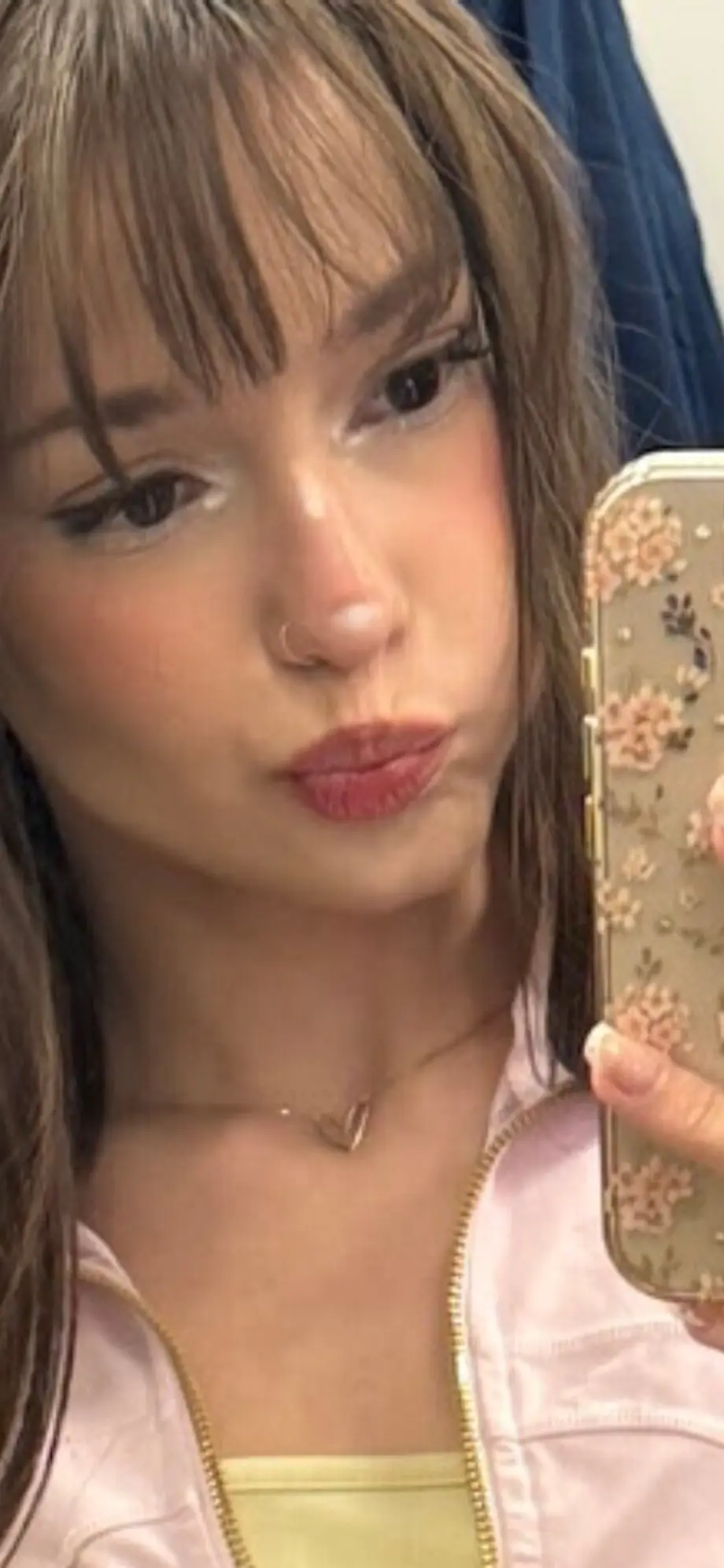 kat ≽^•⩊•^≼