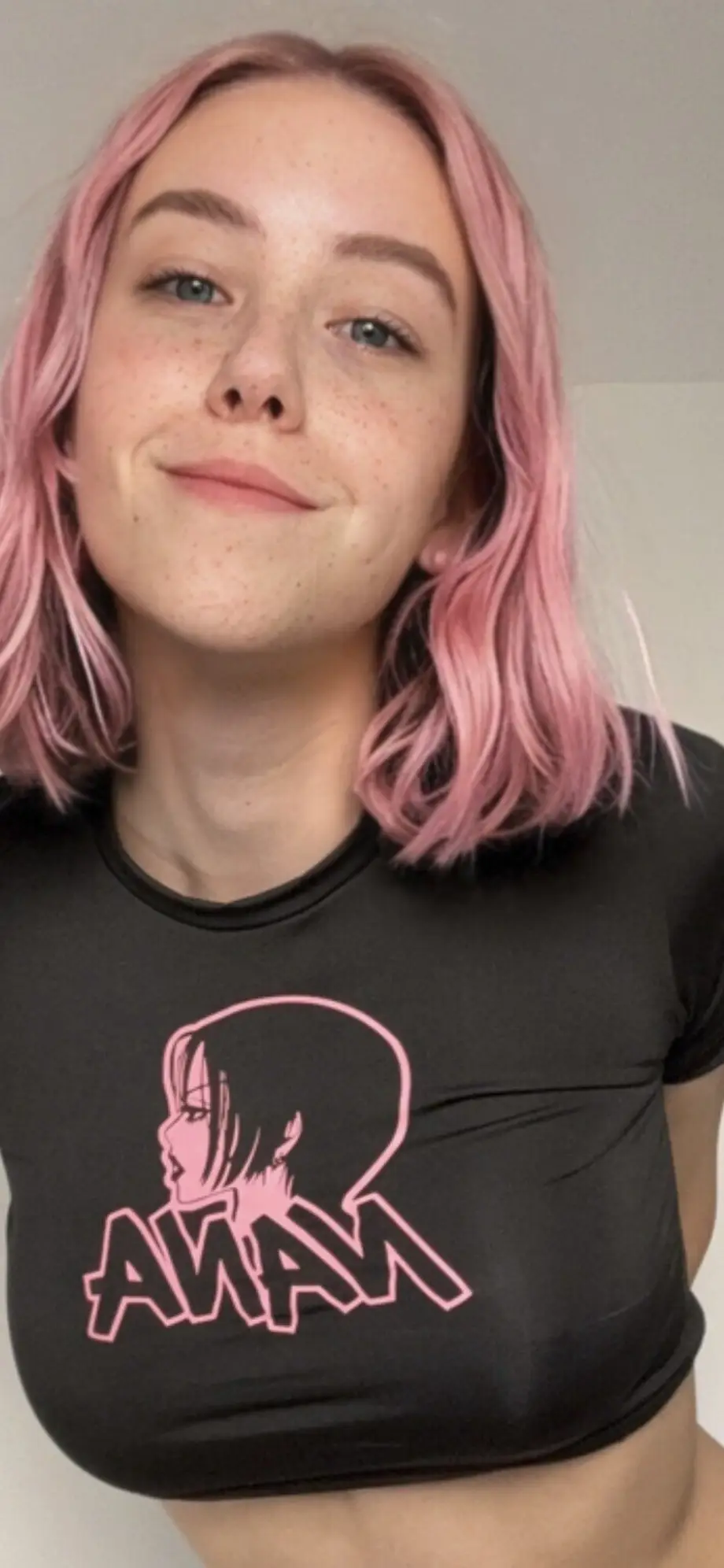 Pinky 🏳️⚧️🩷 | 19 yrs old tgirl