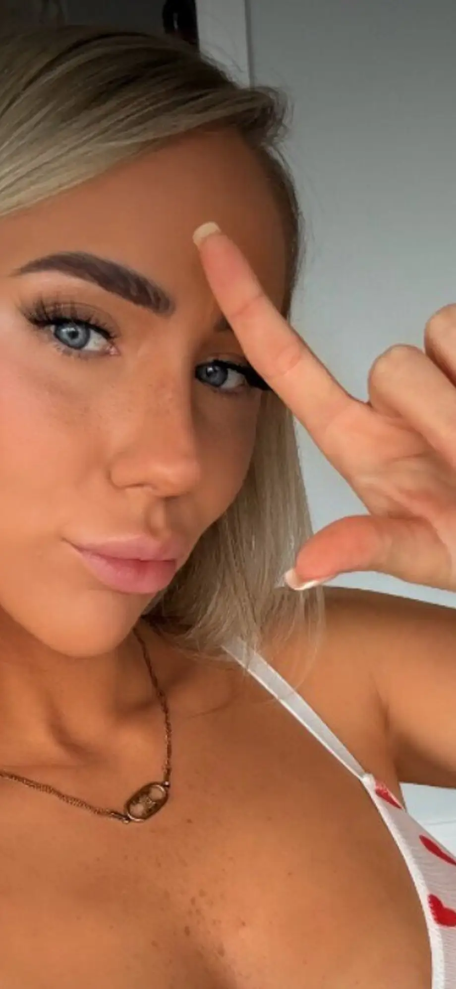 Goddess Gia 💸 Blonde Dom 👱🏼‍♀️😈 NEW